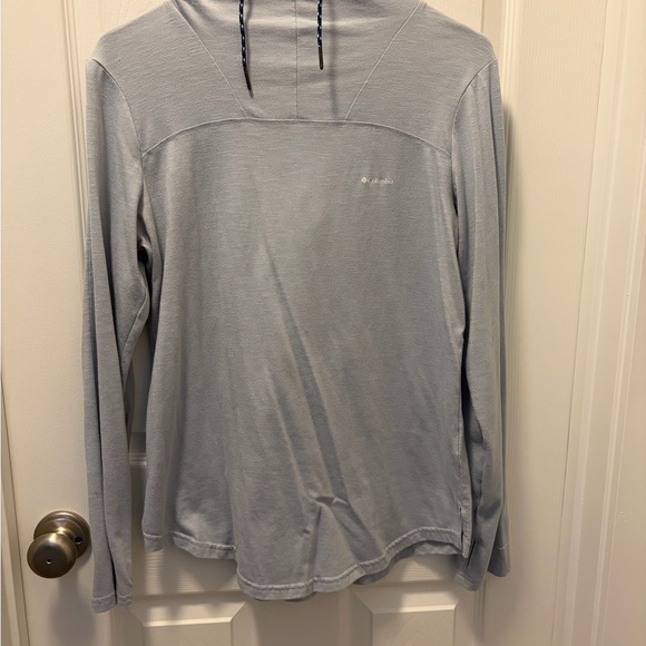 Columbia Tops - Columbia Women's Light Gray Hoodie